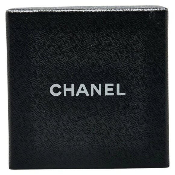 CHANEL CC Logos Black Round Clip-On Earrings Gold Tone 95A Auth w/Box #04215 - Picture 5 of 5